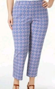 New Charter Club woman size 16W blue Capri Pants